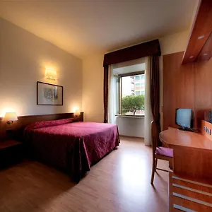 https://domus-appia-154.it-romehotels.com