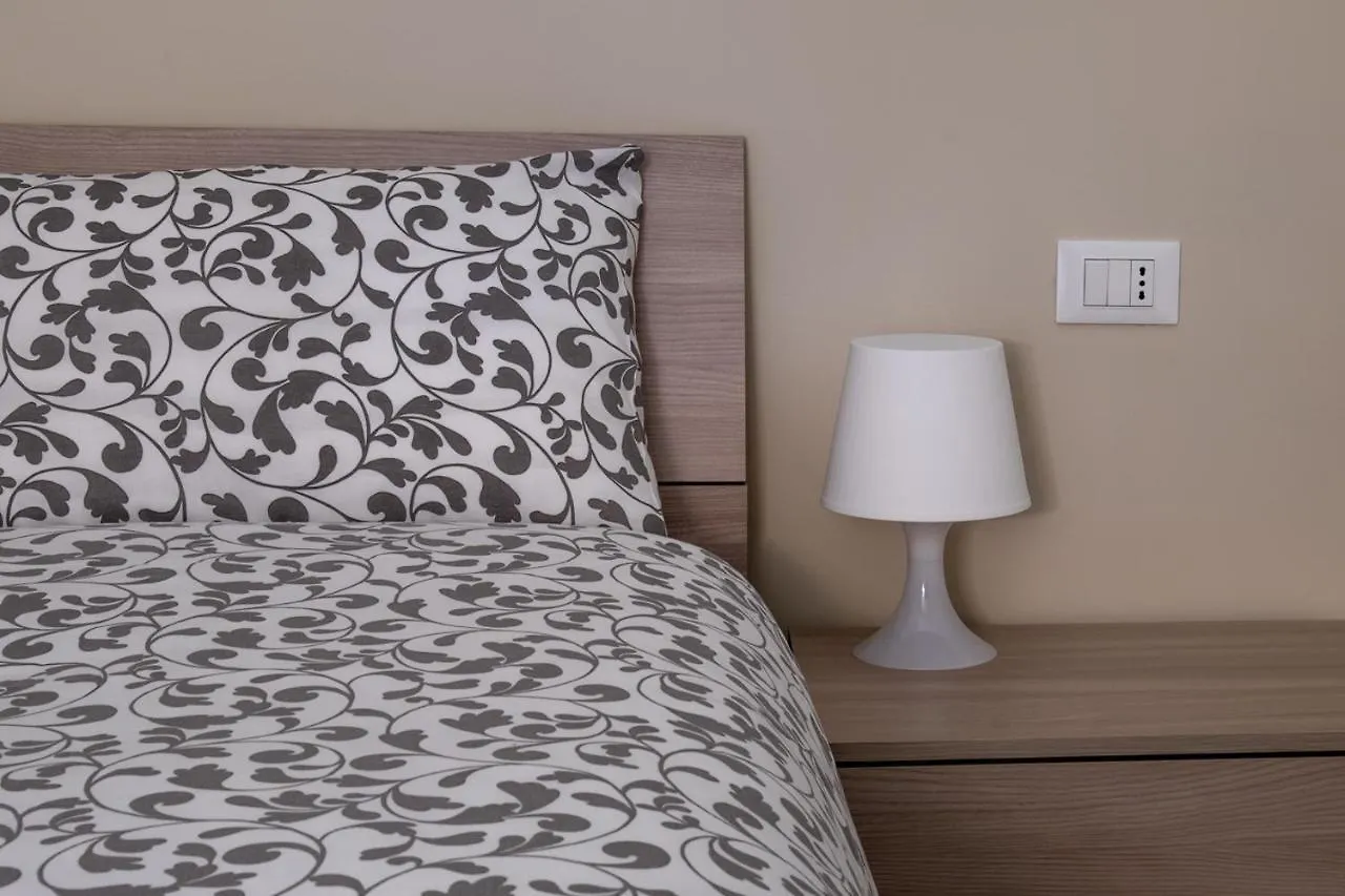 Senago Home Hotel 0*,  איטליה